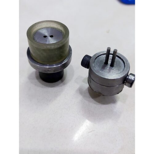 Alternative view of Cối đóng mắt cáo cho nút bọc vải Gồm 2 bộ cối (1 cối tạo lỗ + 1 cối đóng khoen) Dùng cho máy xanh (máy thủ công)
