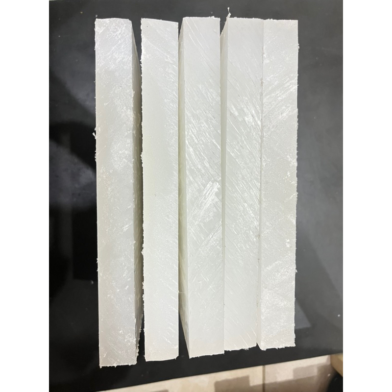 Thớt Nhựa Trắng PP dày 2cm dùng để kê đục làm đồ da, đồ thủ công, đồ bế da, kê chặt giày - Ảnh 3