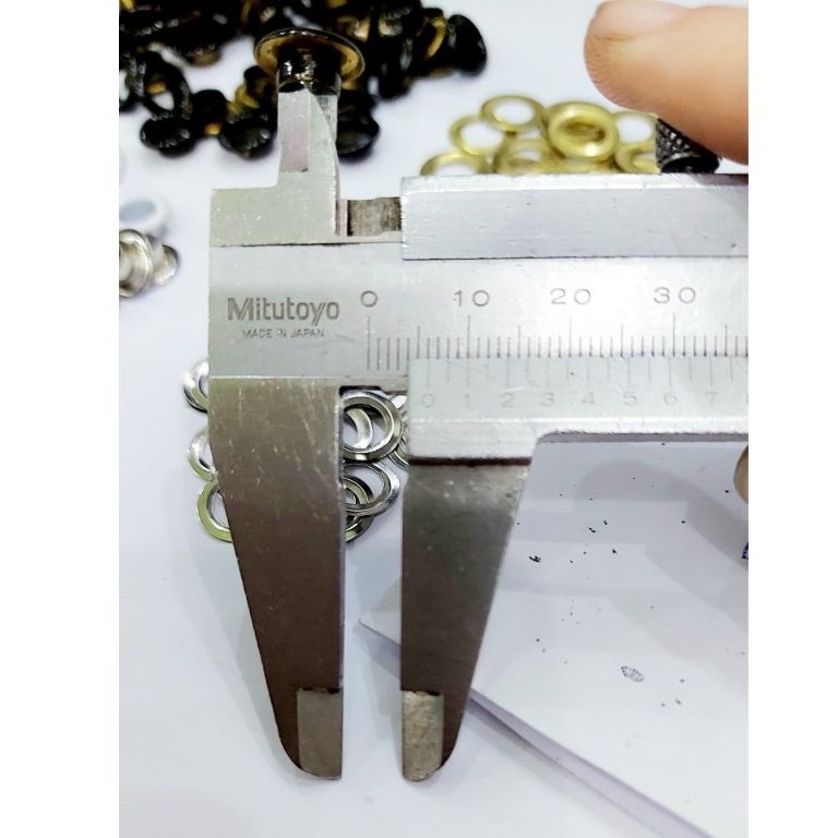 Khoen ore mắt cáo 6mm Bằng thau không gỉ Khoen bọc sơn đen bóng Khuy mắt cáo bấm vải Phụ liệu may mặc túi xách - Ảnh 5