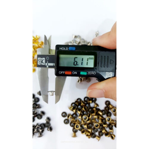 Alternative view of Khoen mắt cáo ore 3mm Bằng sắt Bịch 100 cái Có long đền Dùng làm đồ thủ công, bạt, giấy